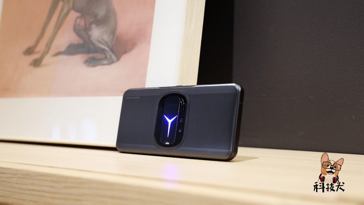 拯救者y90对比iphone13pro,拯救者y90和黑鲨5pro谁更值得入手