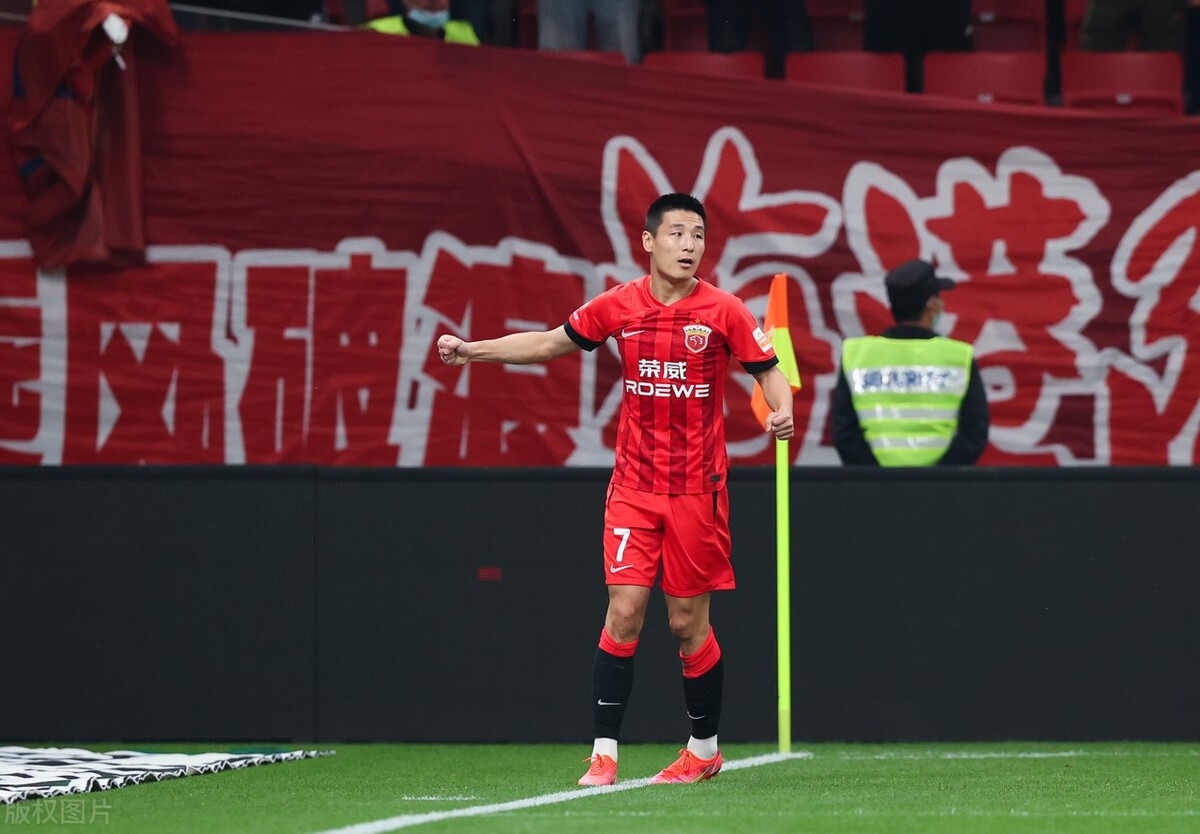 中超上海海港3-1河南队评分,上海海港继续领跑积分榜