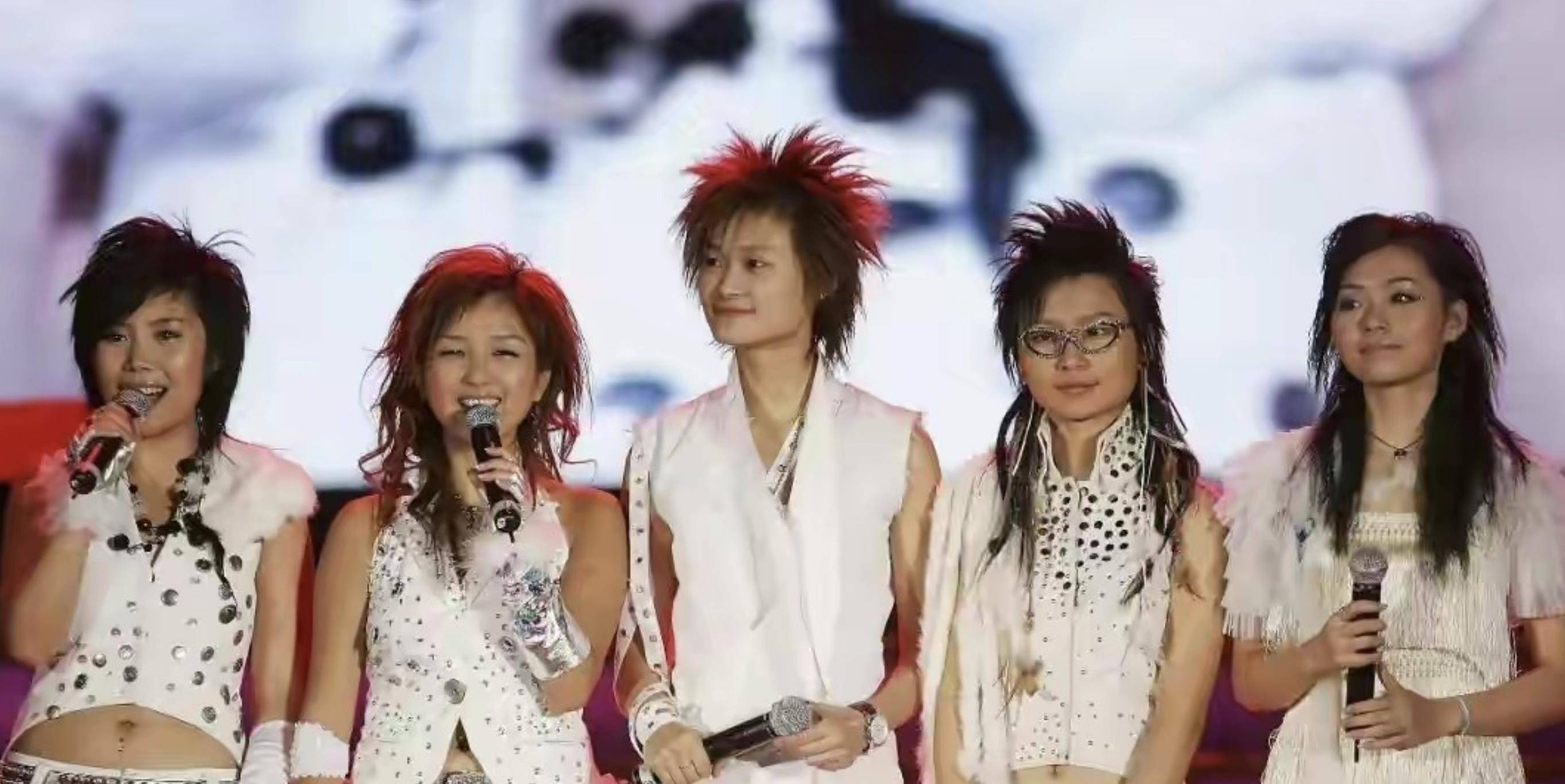 冰清玉洁四姐妹的近照曝光,四姐妹冰清玉洁旧照