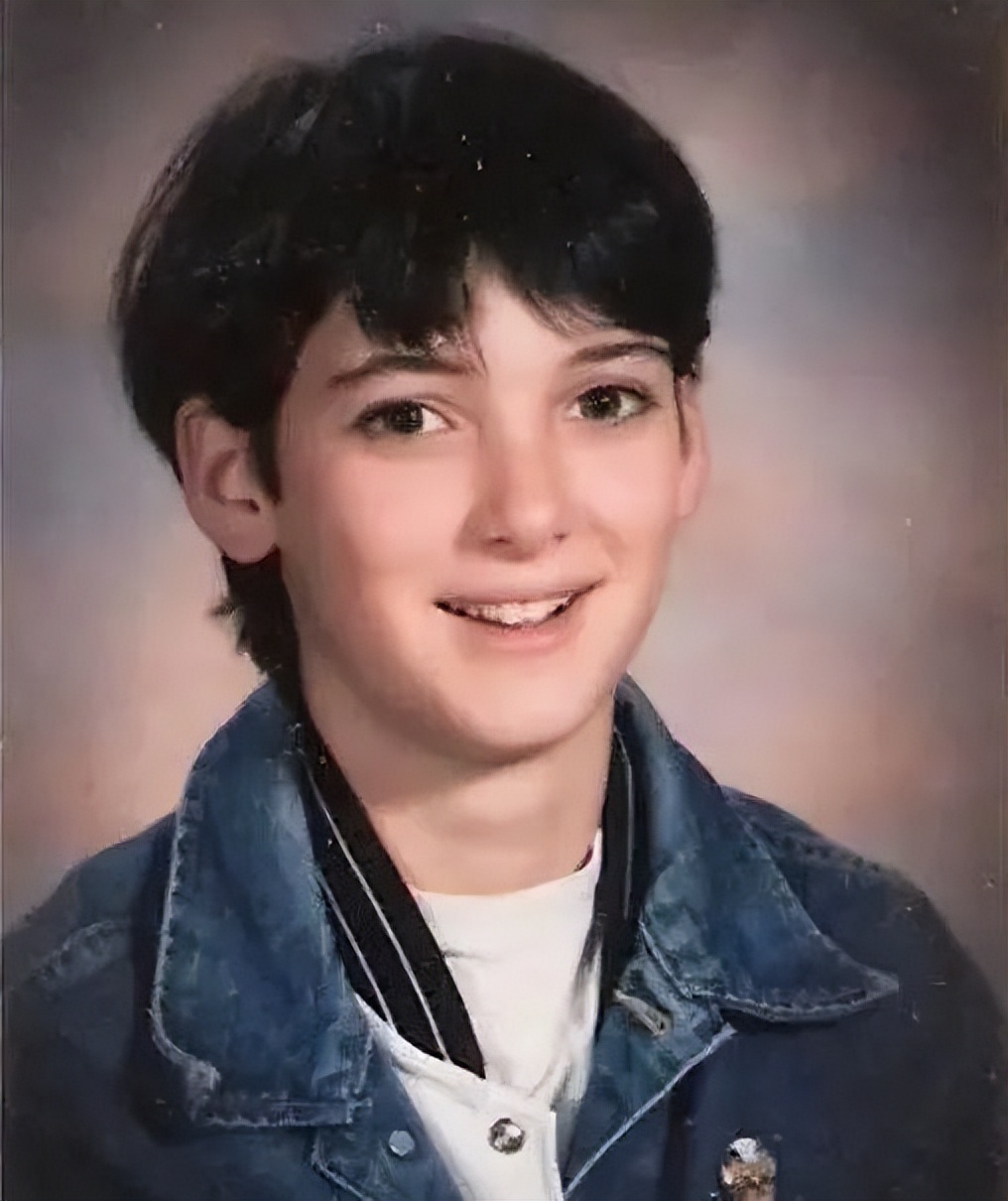 薇诺娜瑞德德普高清,薇诺娜瑞德年轻美照