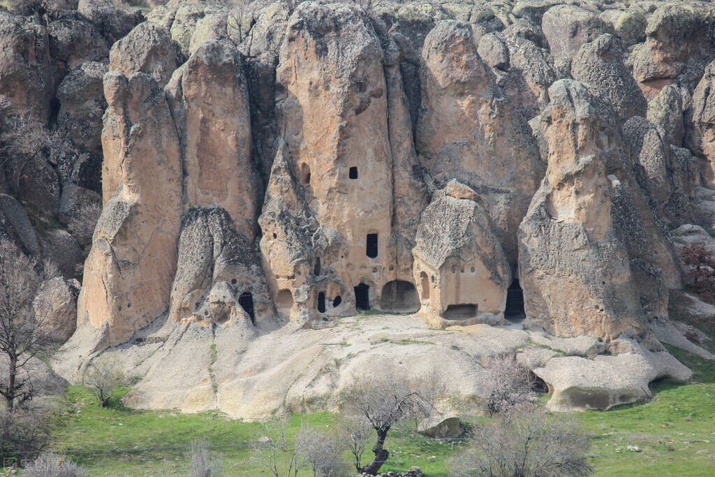 为什么古代朝代都会发生土地兼并,古代的土地兼并到底是怎么回事