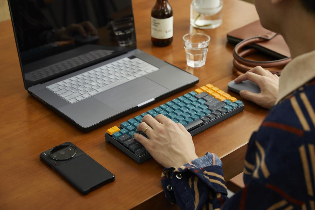 办公界的“Office”来了?绿联ku102矮茶轴机械键盘上手体验