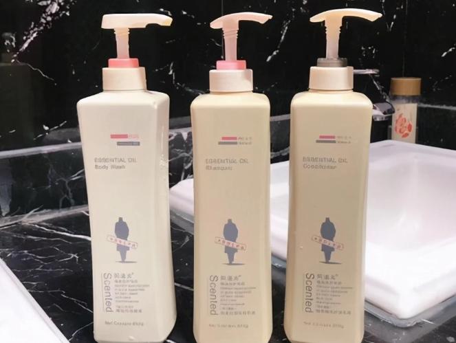 阿道夫跟海飞丝,海飞丝清扬阿道夫沙宣飘柔