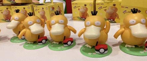 可达鸭肯德基玩具正品,肯德基可达鸭玩具搞笑视频