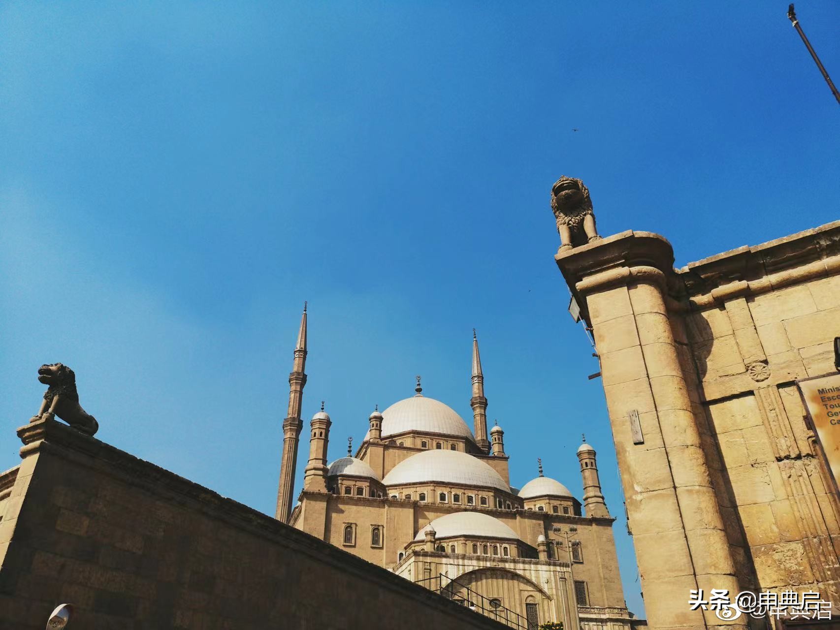 被派驻阿曼的小金：阿曼物资奇缺，连家具都要飞广州买