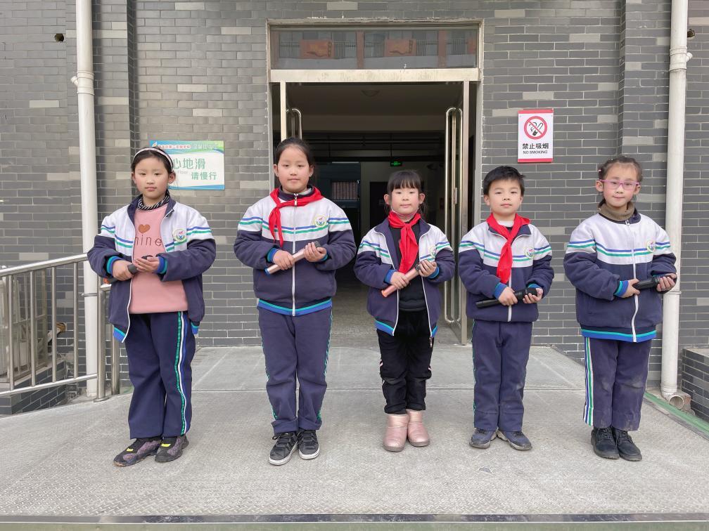 各学校开展丰富多彩的社团活动,多彩社团精彩纷呈