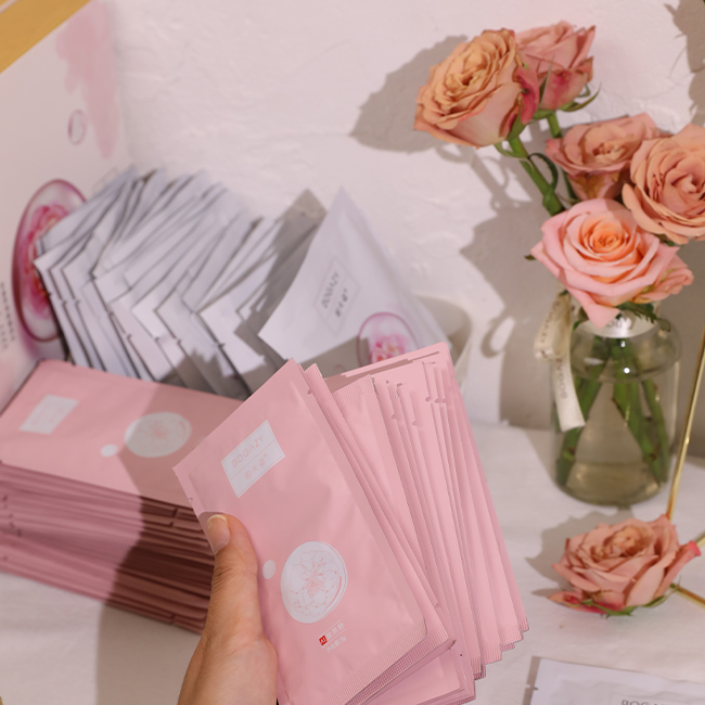 玫瑰胶原提拉紧致面膜,柏卡姿蚕丝面膜