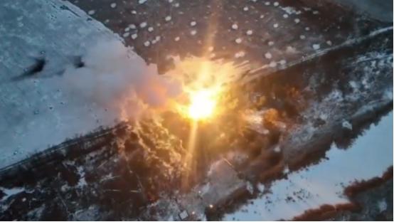 俄军巨大温压弹,俄军tos1温压弹