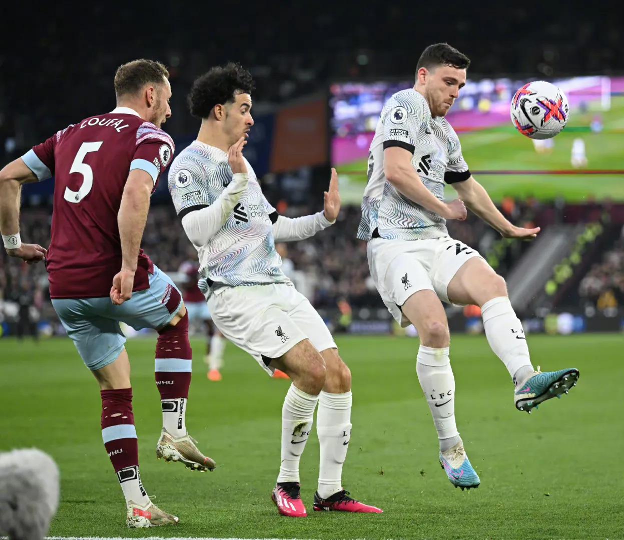 英超积分榜曼城4-1利物浦,英超积分榜利物浦和曼城集锦