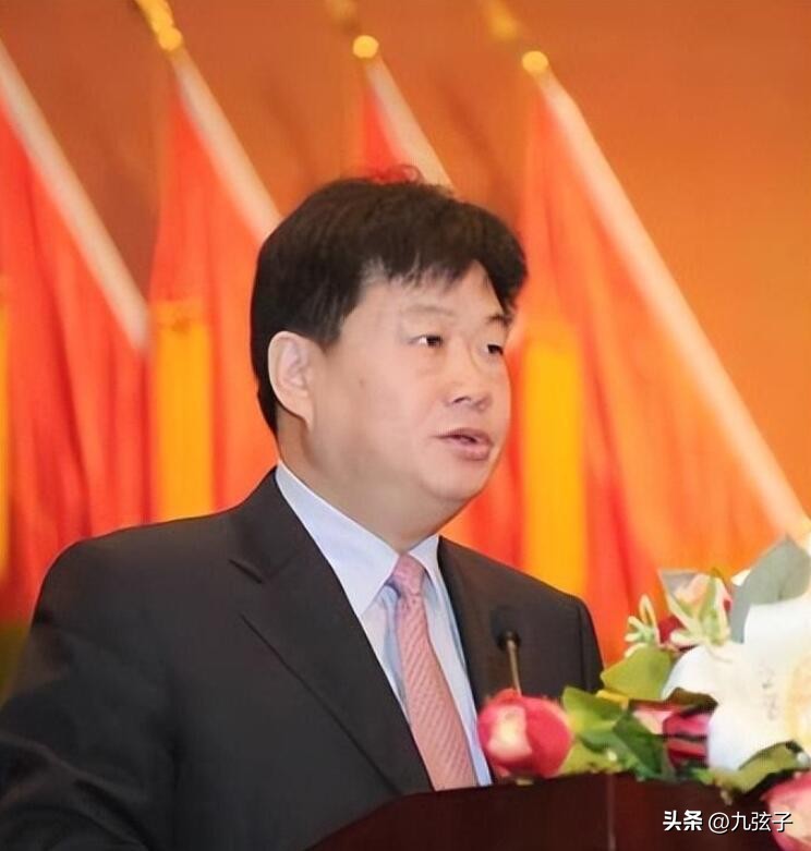 一个“毁”在女人手上的贪官