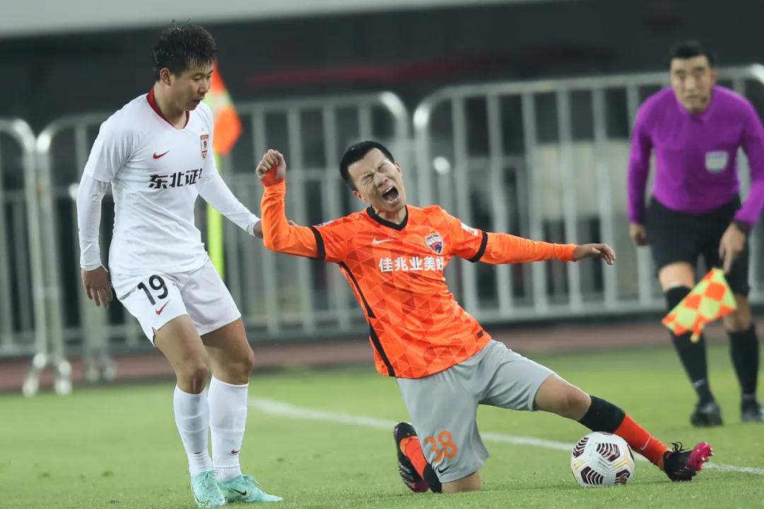 中超各队转会深足最新一览表,深足2019年中超赛程