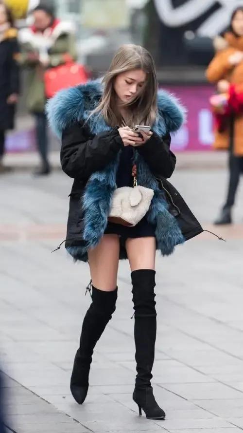 搞笑闺蜜有了男朋友日常,一群闺蜜搞笑段子最火视频