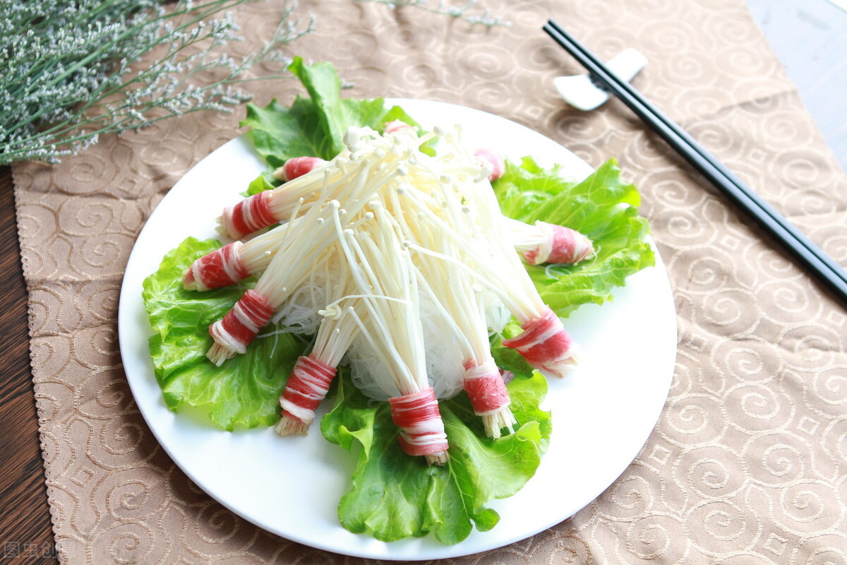 为什么金针菇现在都换成银针菇了,金针菇和银针菇哪个营养价值高