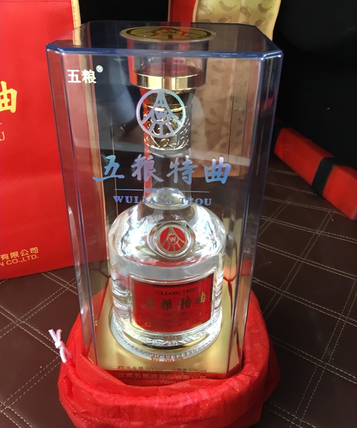 哪个品牌低端白酒最好喝,800元内公认十款口感最好的白酒