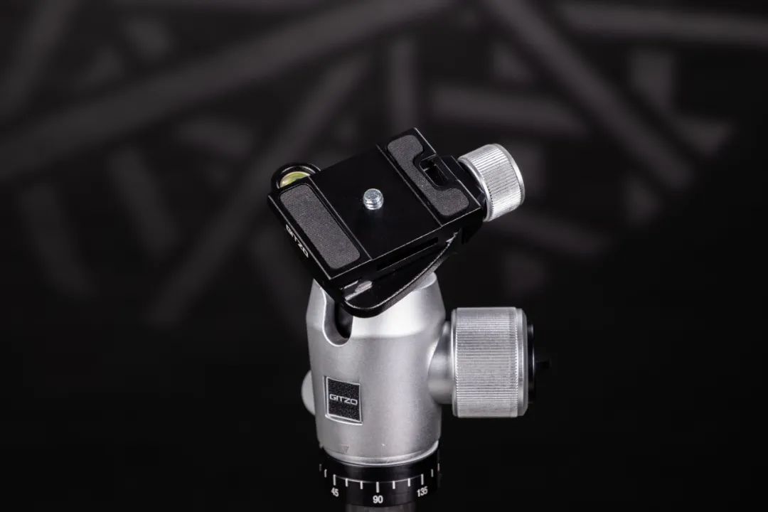 贵就是好？你的最后一支三脚架：捷信GK1545T测评