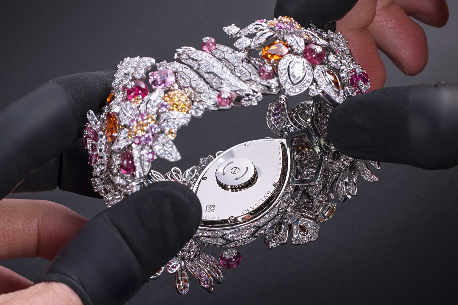 世界上最漂亮的智能手表排名,十大最奢华的女士手表品牌