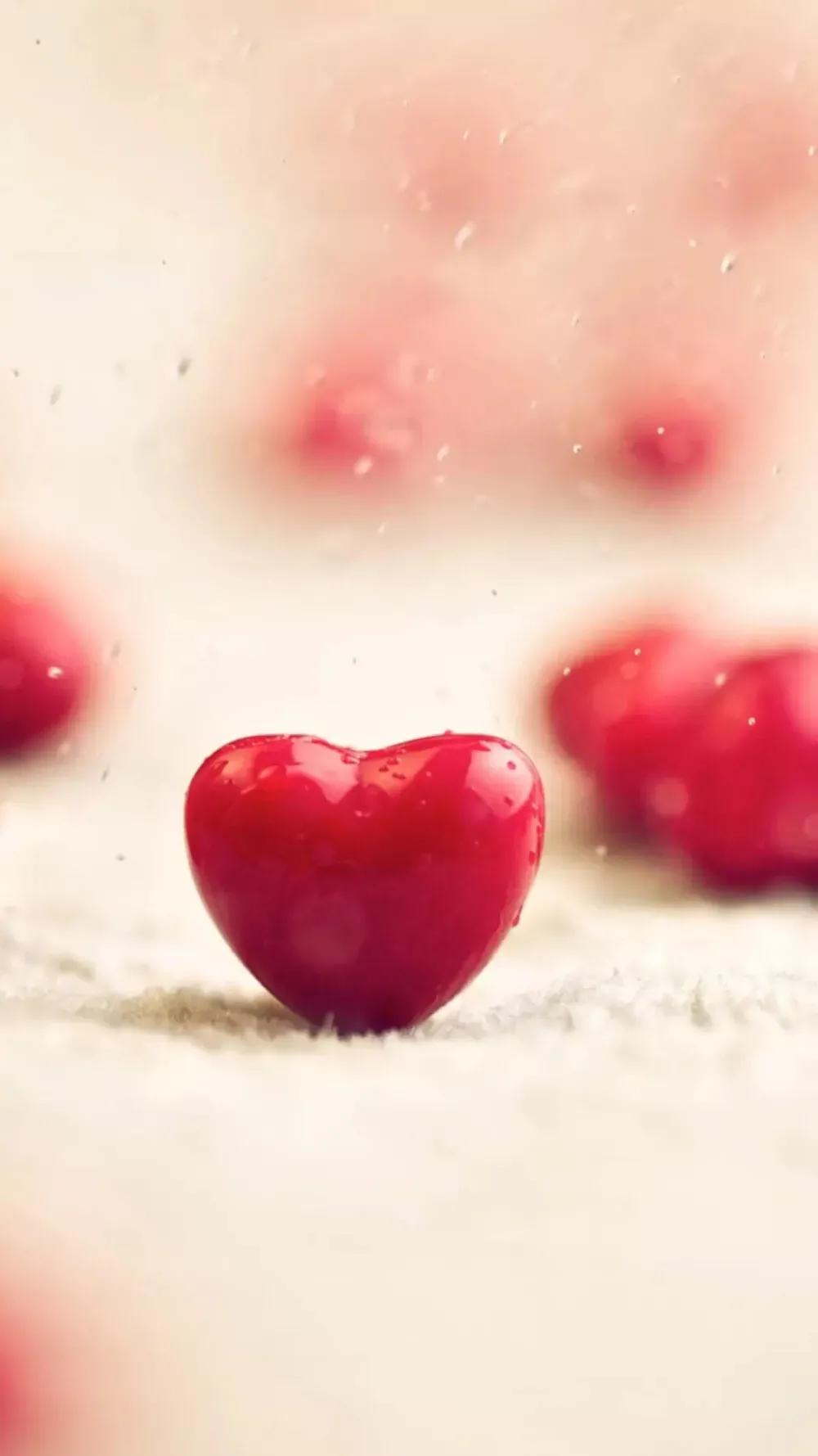 胸前疼痛胸闷气短怎么回事,呼吸困难胸闷气短并胸前刺痛