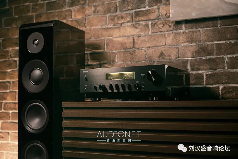 YamahaR-N2000A，串流*放播**、YPAO校正，打着探照灯都难找到的功放