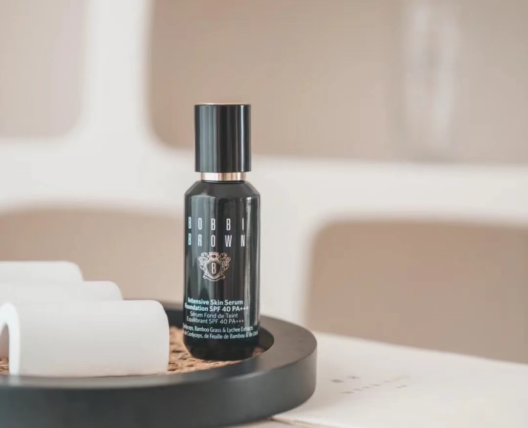 油皮粉底液推荐平价持久控油秋冬,粉底液干皮推荐妈妈款