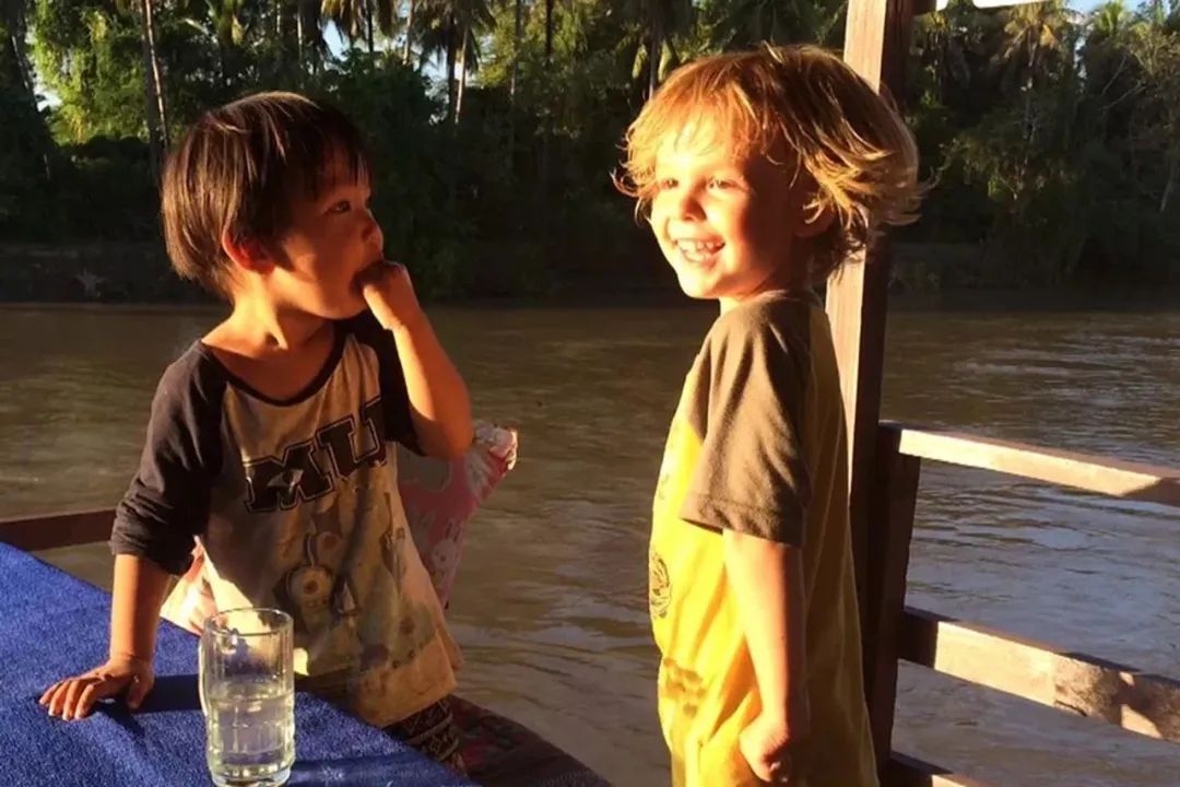 夫妻带5岁儿子环游世界,小夫妻带5岁孩子旅游边走边看