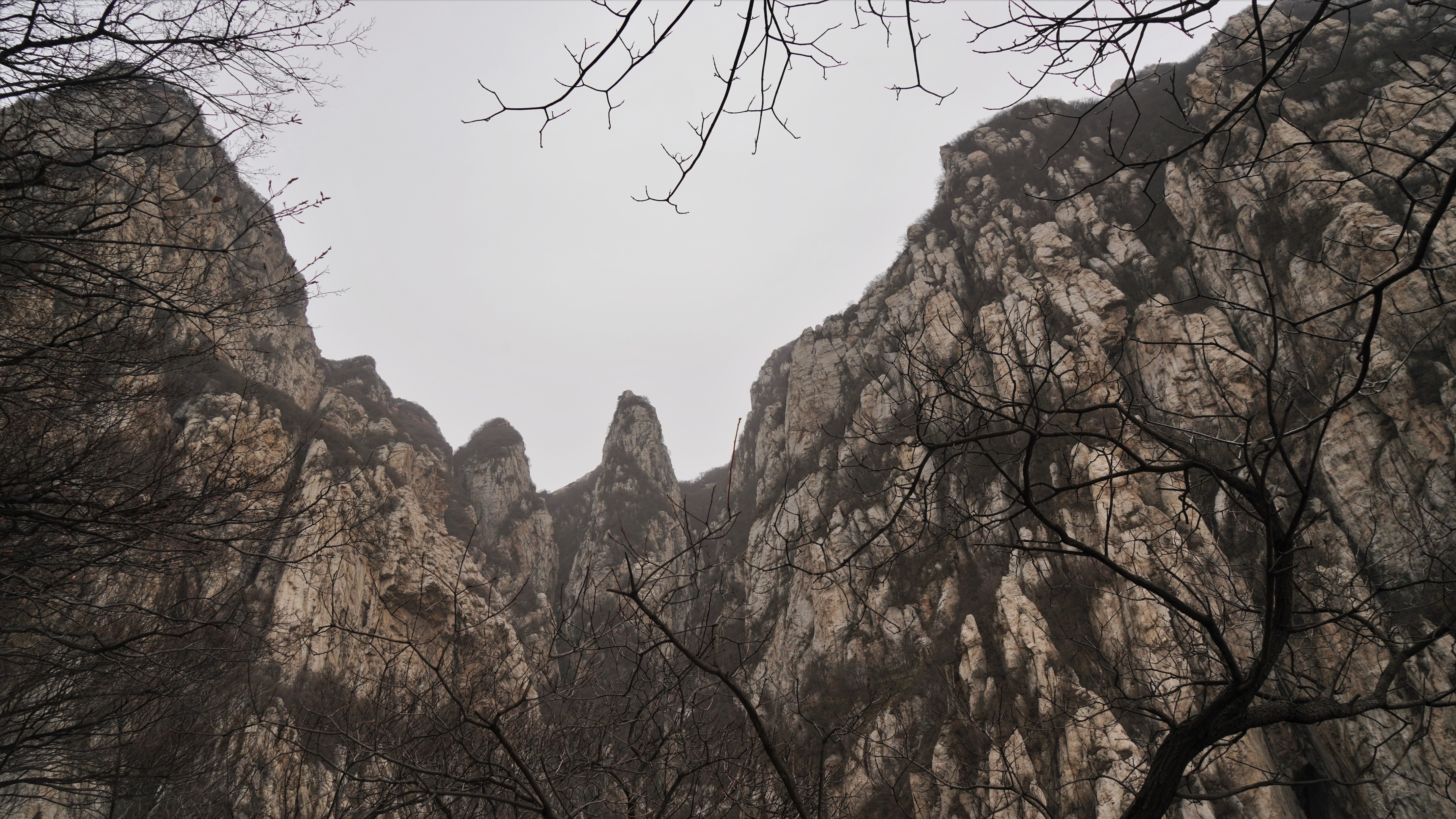 嵩山少林寺几级景区,中岳嵩山和少林寺是一个景区吗
