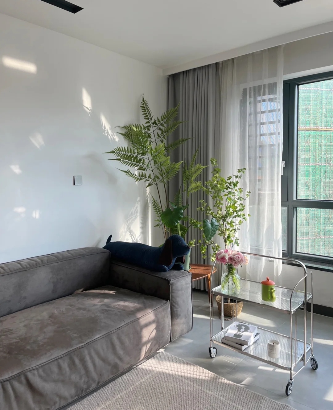 一对夫妻拒绝过度装修而走红,上海夫妻拒绝过度装修90平方米