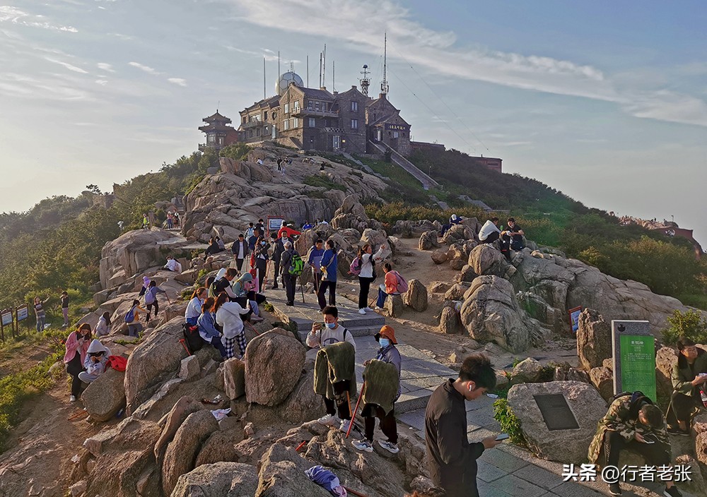 泰山看日出旅游攻略山上住宿,五一爬泰山哪个地方看日出最好