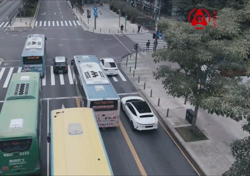 阿维塔智驾与问界智驾哪个好,allin智能手机