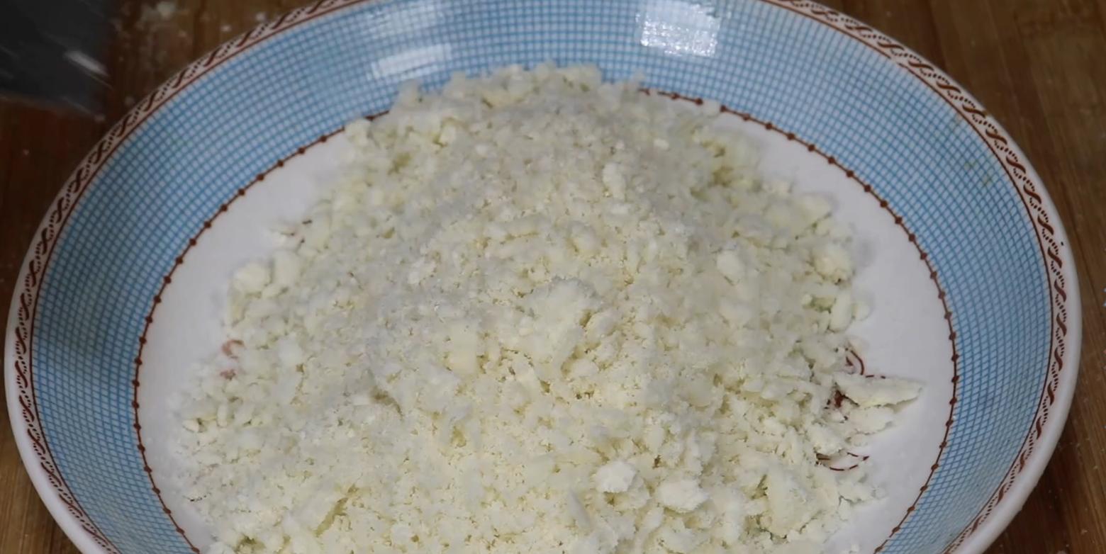 面包糠买多了可以烙饼,面包糠买多了可以做什么吃