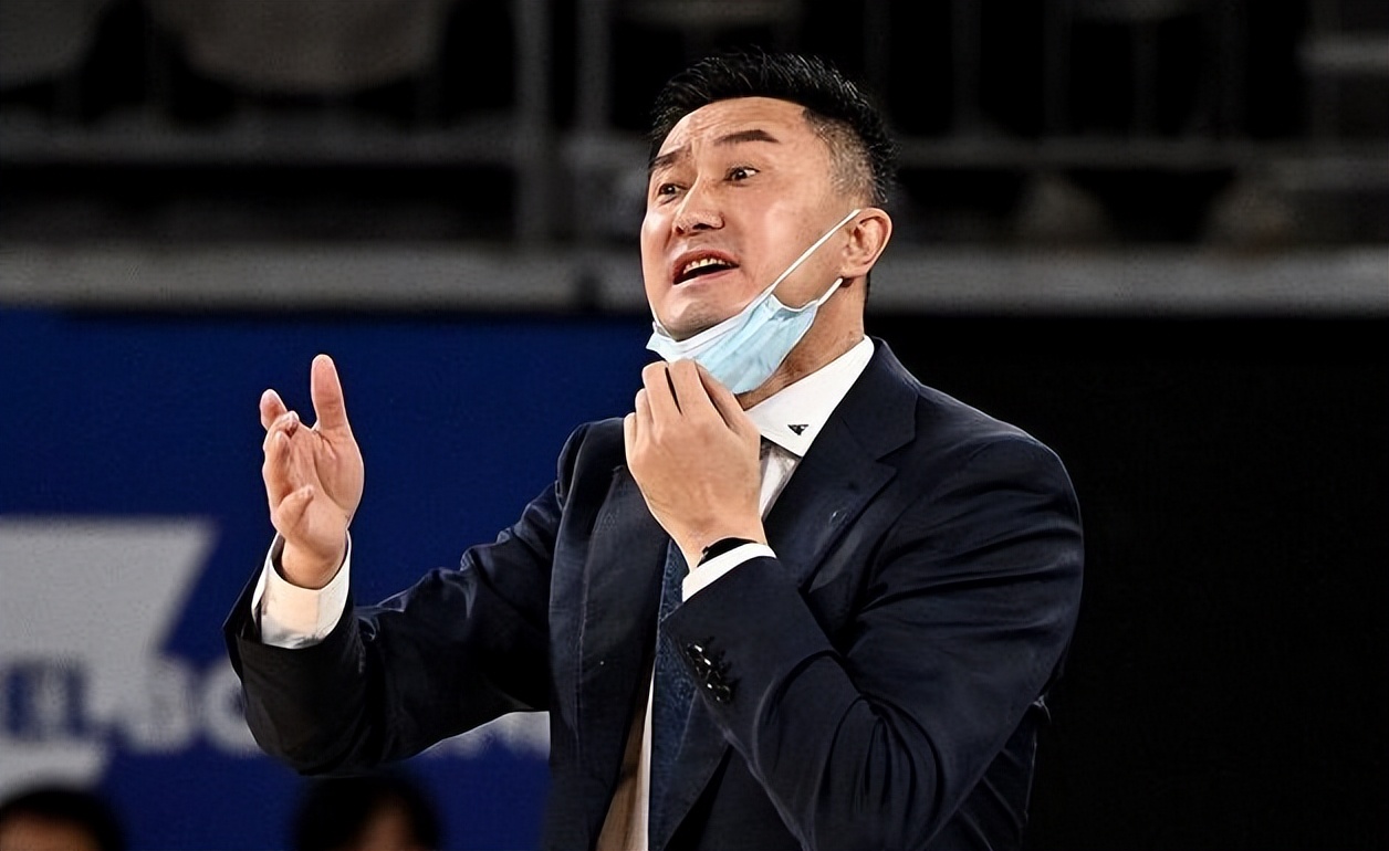 徐杰救球盖帽杜锋反应,马尚徐杰杜润旺