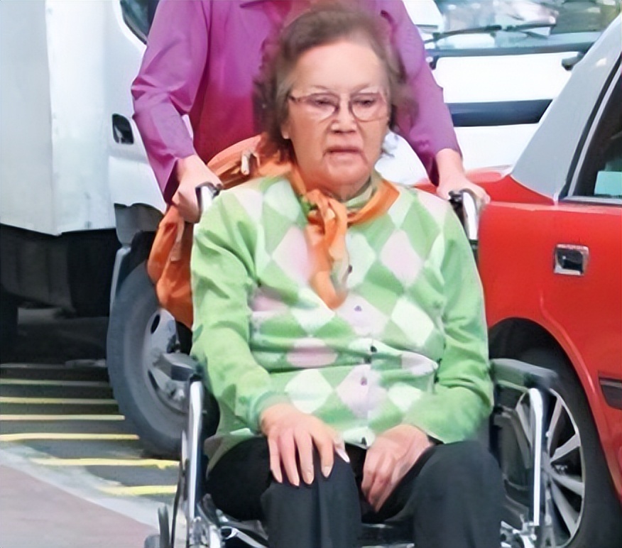 你回来吧李香琴谭炳文年轻时候,游龙戏凤谭炳文李香琴电视剧片段