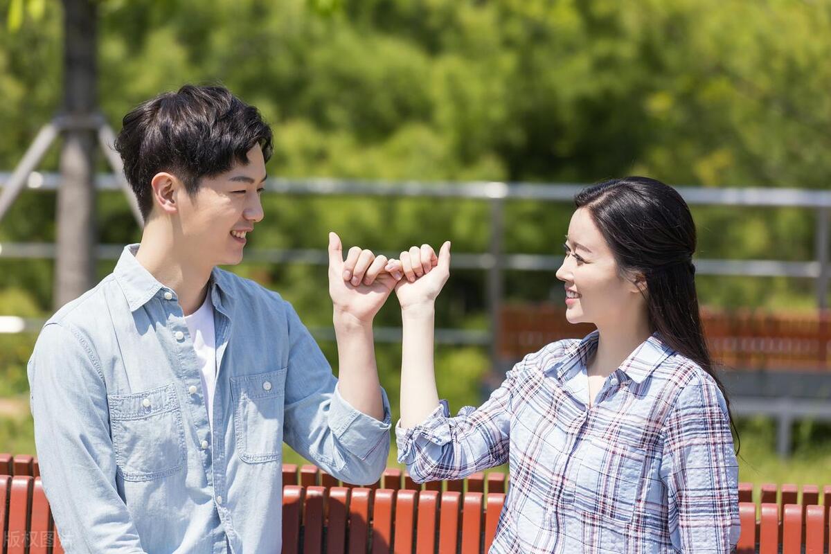 你认为什么样的爱情是好的爱情,网络爱情是不是真正的爱情