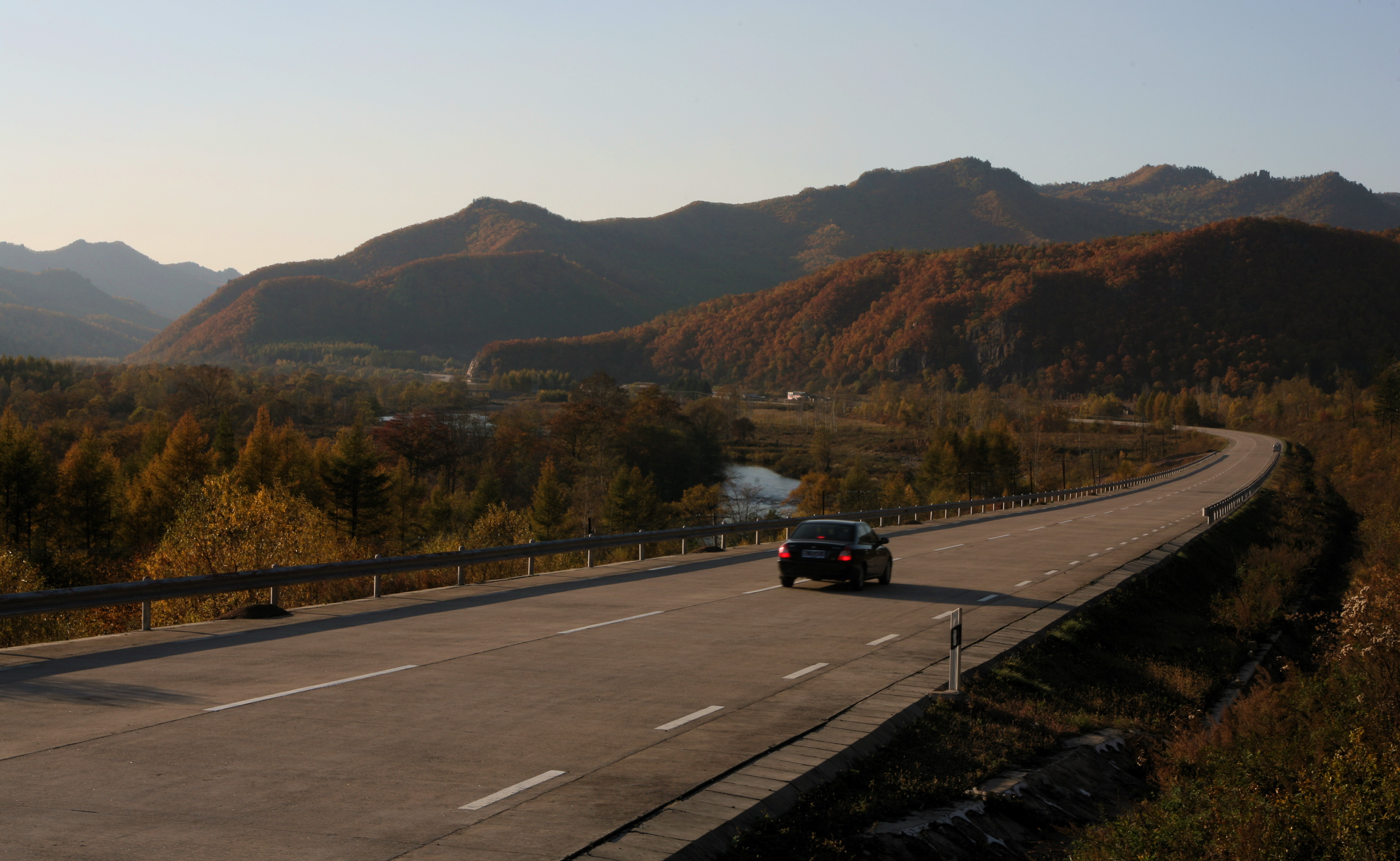 生态鹤岗,鹤岗最好的公路在哪条