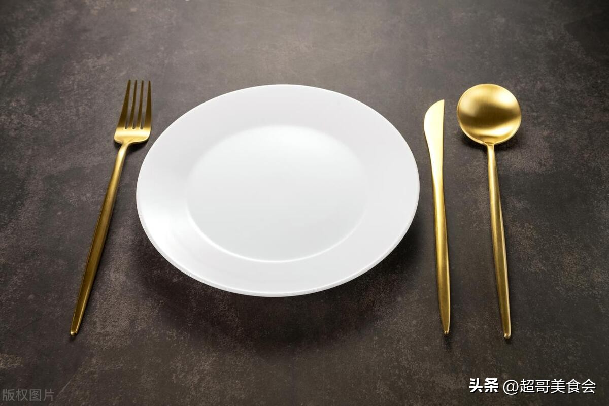 从笨拙到熟练经典句子,餐桌社交礼仪