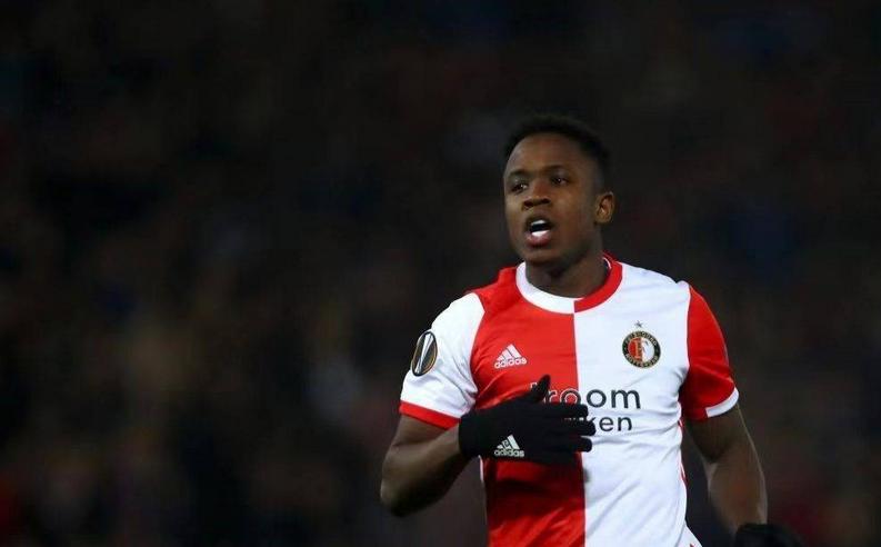 巴萨6年1亿欧元锁定未来领袖,恭喜皇马8000万球星自荐加盟