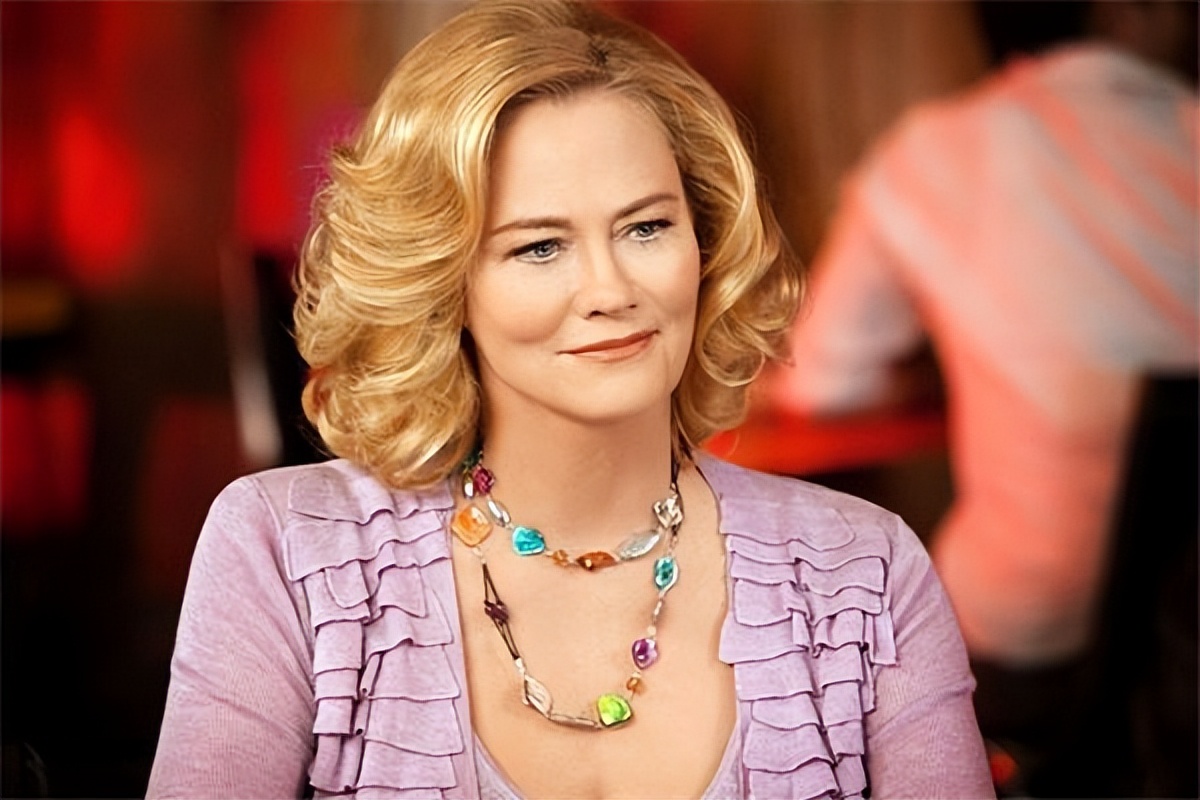 面对经济困境，按摩治疗师将如何过好她的双重生活？