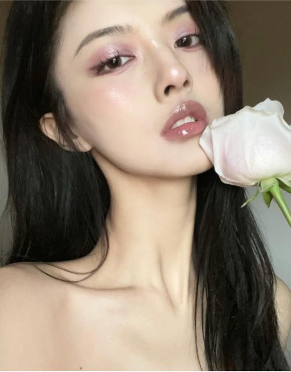 低饱和度嫩粉口红,粉粉嫩嫩的口红学生