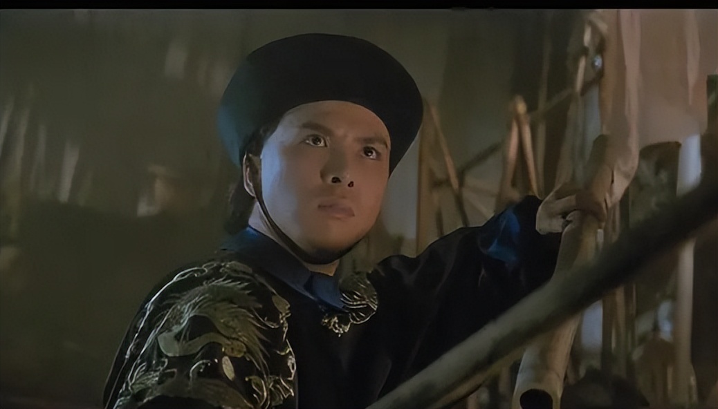 7次断手、全身100多针、大小便*禁失**，这些武打明星让人动容