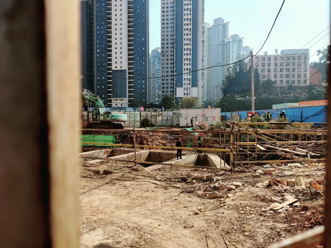 昆明的这个项目到底有没有停工,昆明65个烂尾楼项目已交房