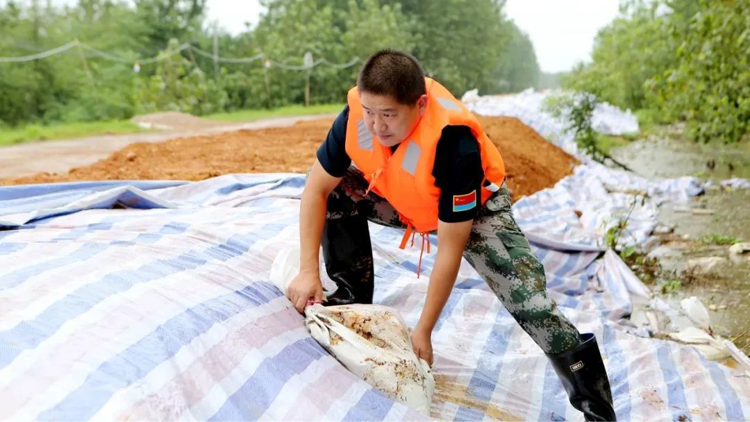 退役军人二次创业勇当军山新城开拓者