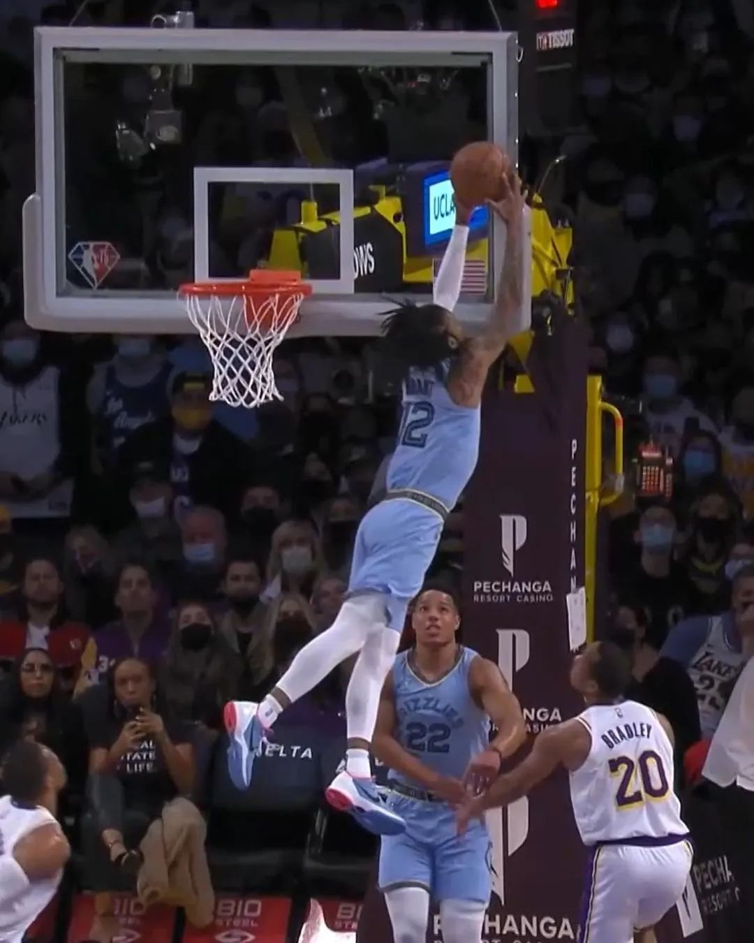 克莱汤普森复出之战库里反应,克莱复出暴扣库里