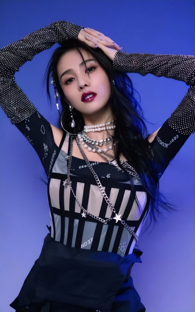 雌竞、厌女，打着“女汉子”旗号装洒脱，奉劝这些女明星别太离谱