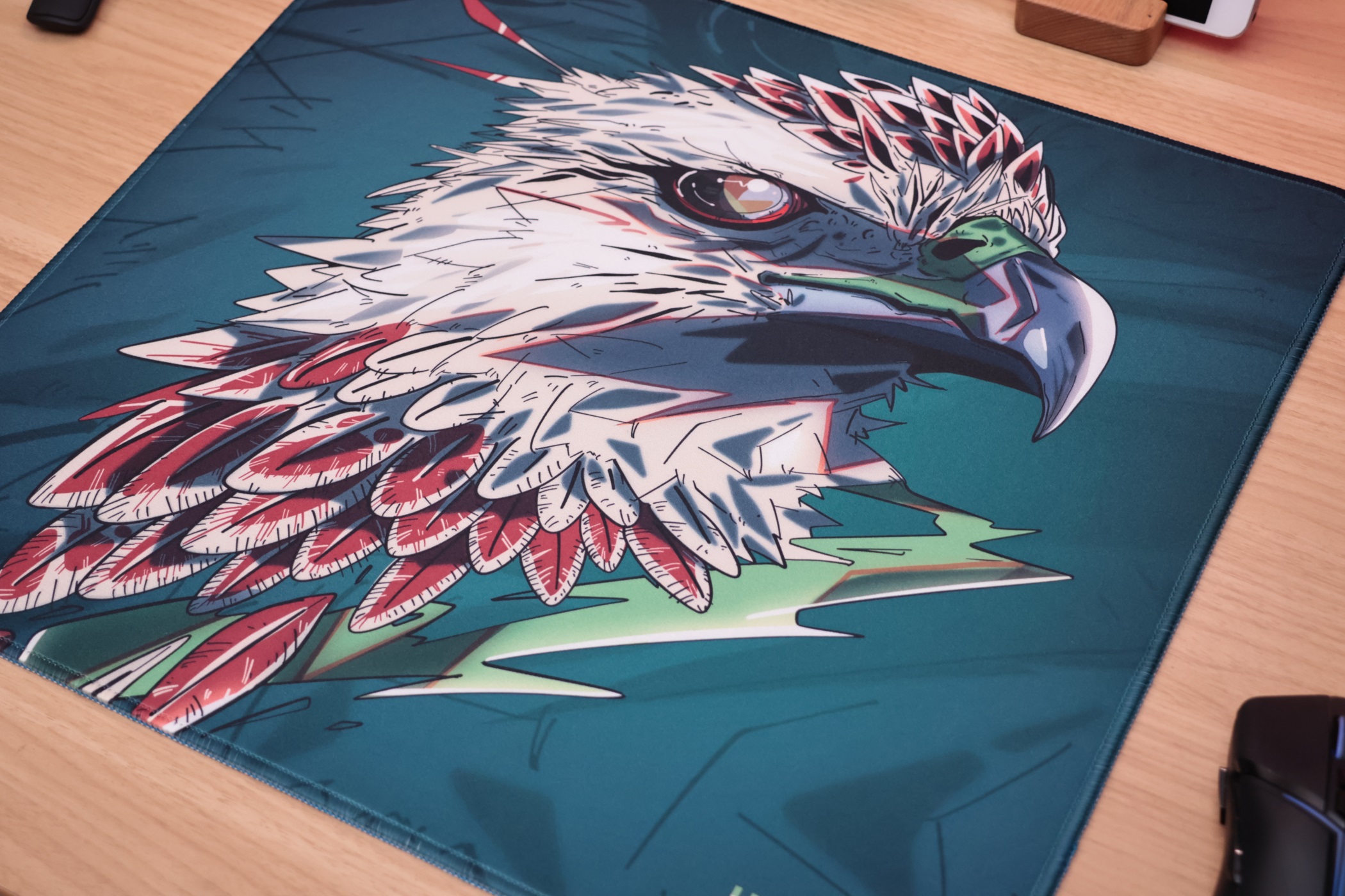 hybratek鼠标垫苍鹰,鼠标垫可以垫音箱吗