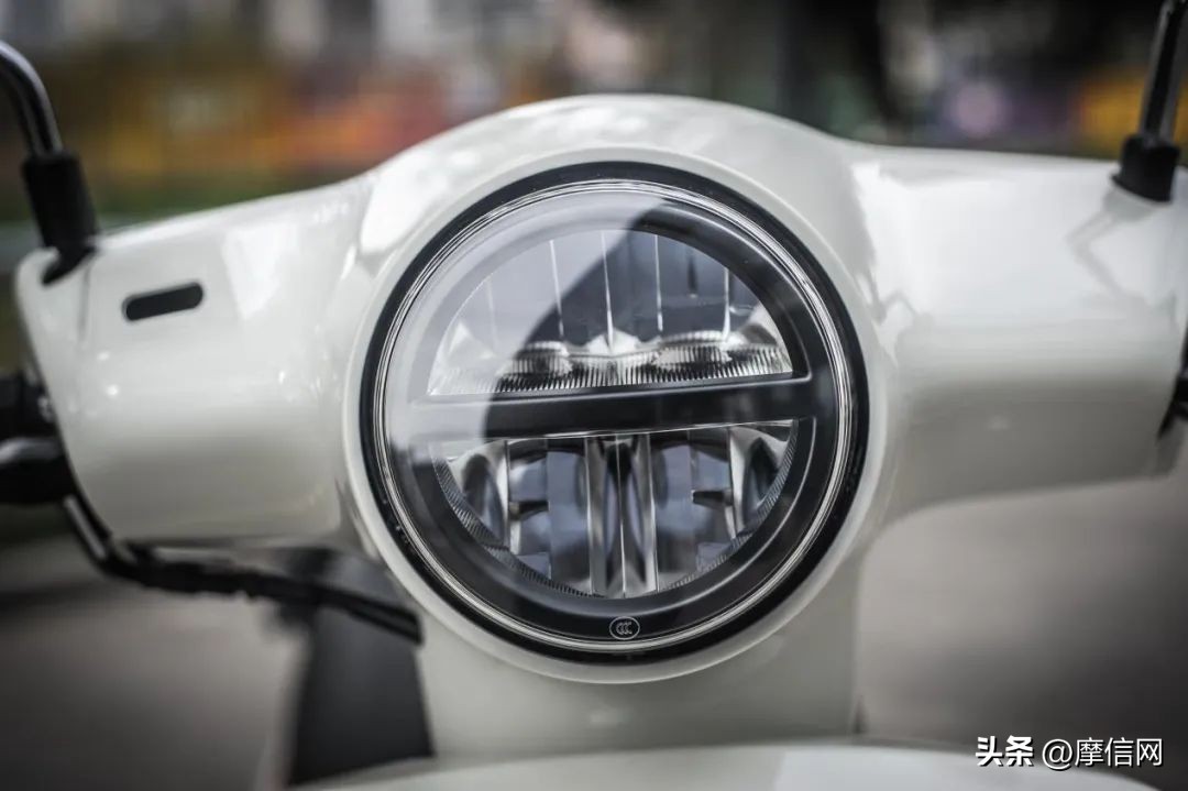 新大洲本田ns125la驾驶感受,新大洲本田NS125LA优点和缺点