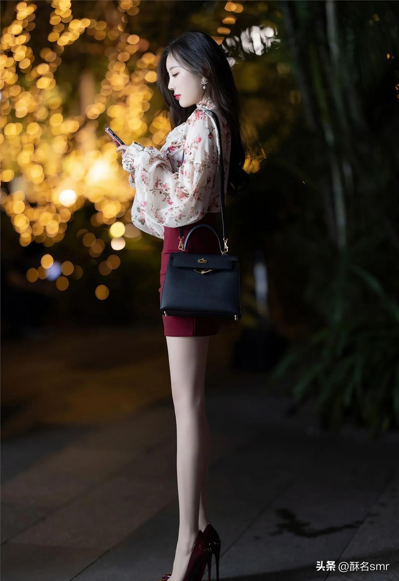 杨晨晨紫色毛线连衣裙,杨晨晨针织衫毛衣