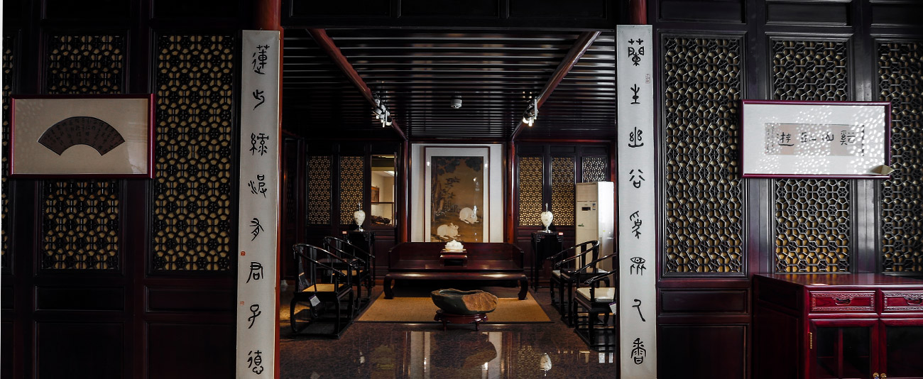 紫檀木材质特性,假紫檀木和真的紫檀木有什么区别