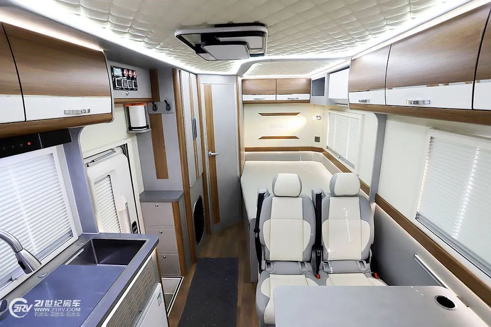 菲天房车混动一号配置,菲天一号混动轻卡房车