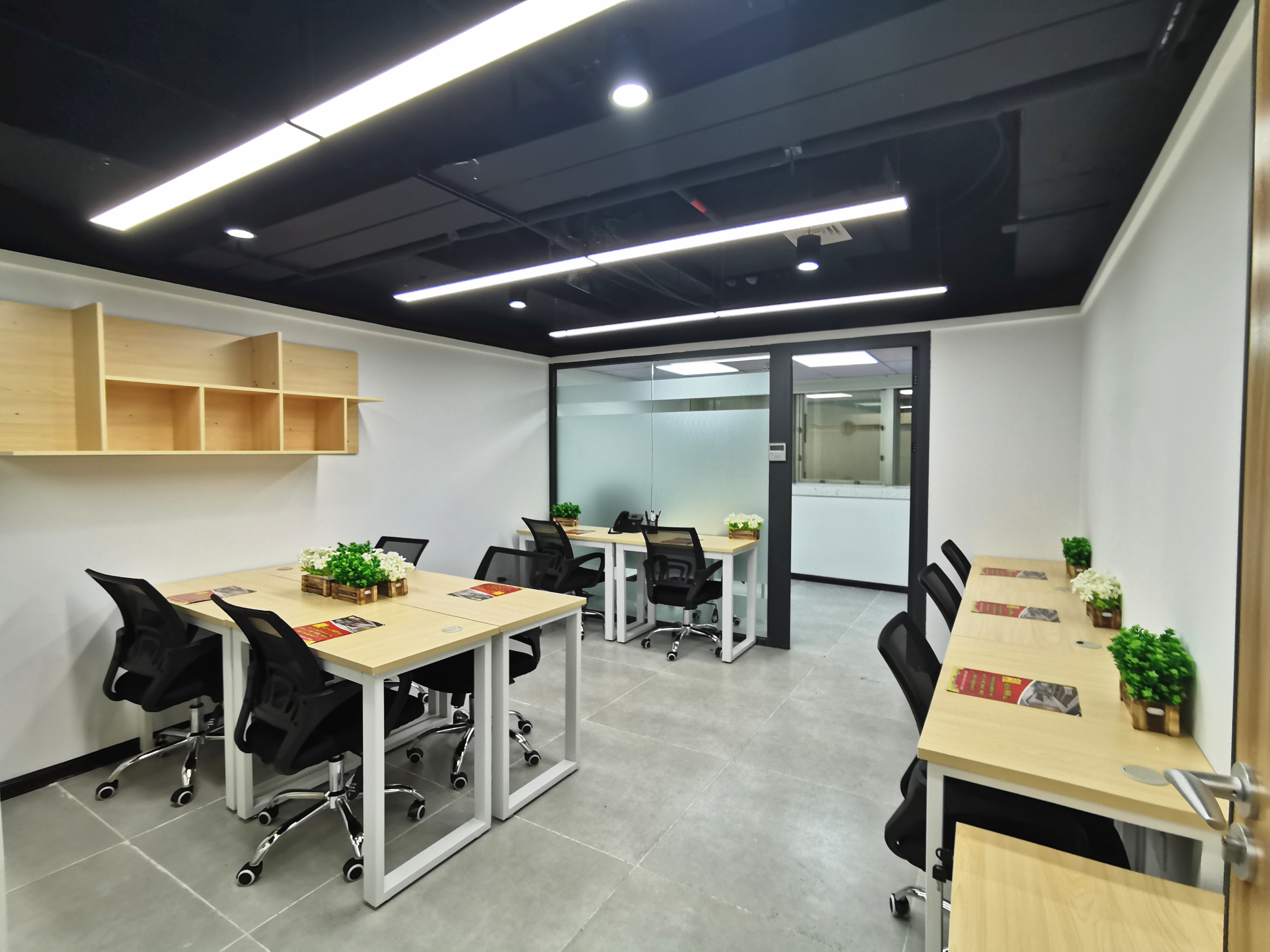 南山科技园5000元办公室全包,农林二楼