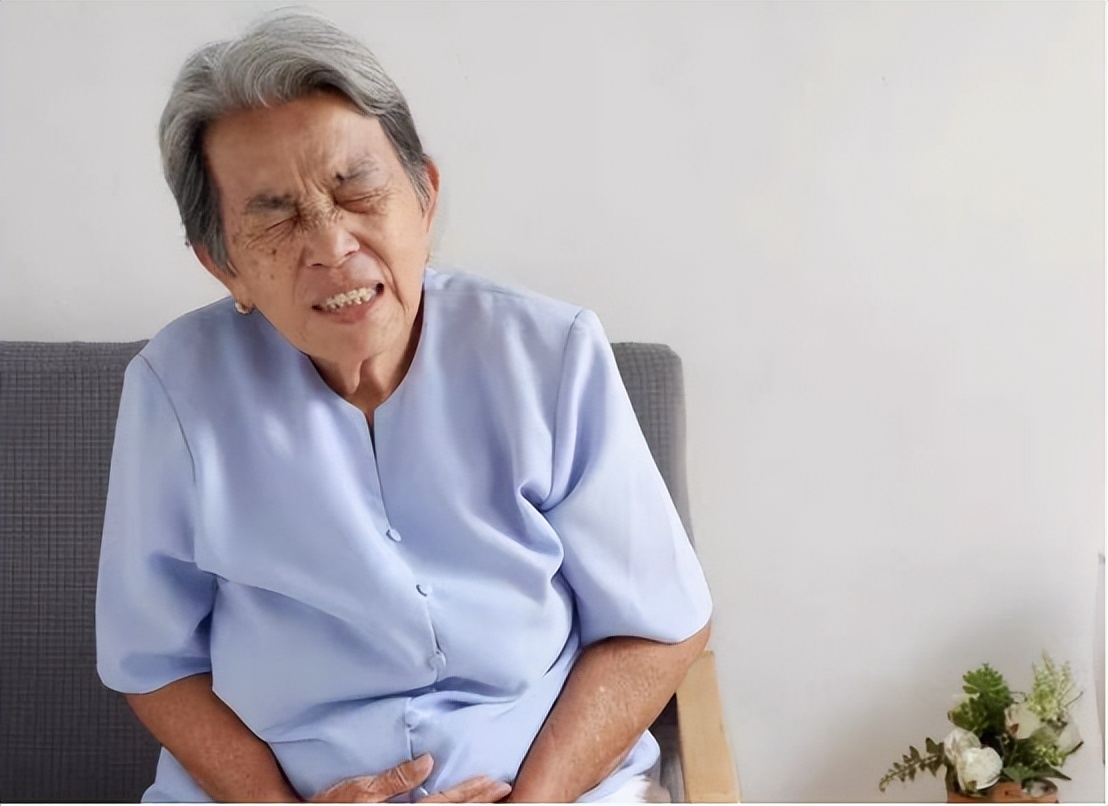 女性尿道感染的原因有很多，怎样避免感染，与生活息息相关