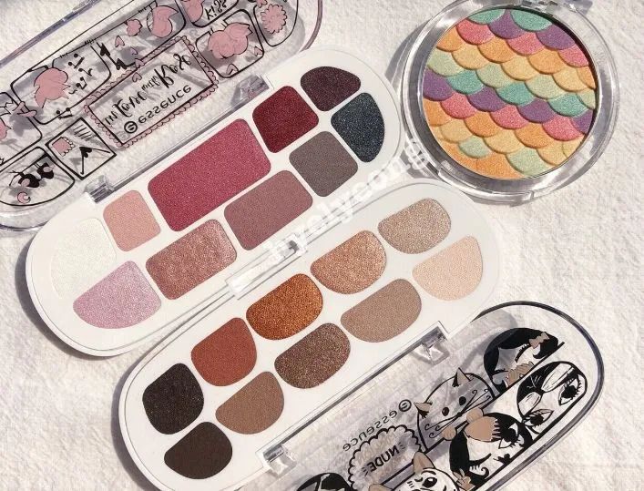 适合新手的眼影盘一盘搞定,眼影新手万能画法